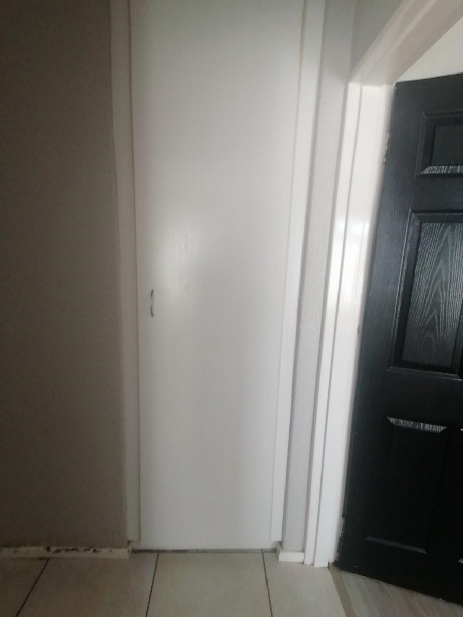 2 Bedroom Property for Sale in Amorosa Gauteng