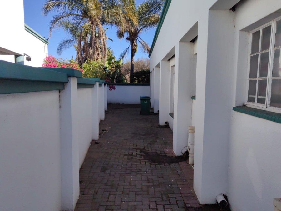 3 Bedroom Property for Sale in Hectorton Gauteng