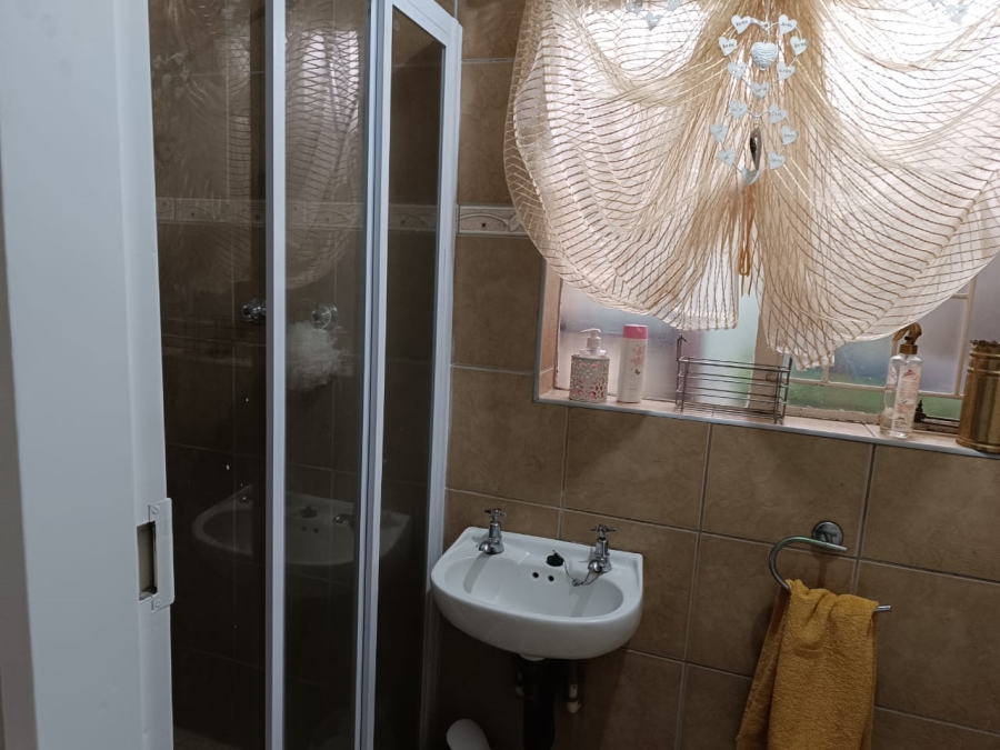 3 Bedroom Property for Sale in Helikonpark Gauteng