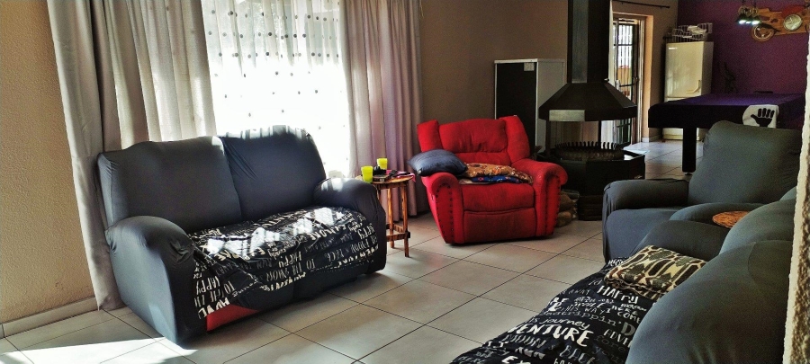3 Bedroom Property for Sale in Rant En Dal Gauteng
