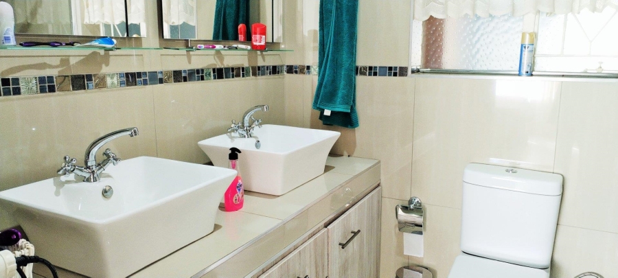 3 Bedroom Property for Sale in Rant En Dal Gauteng