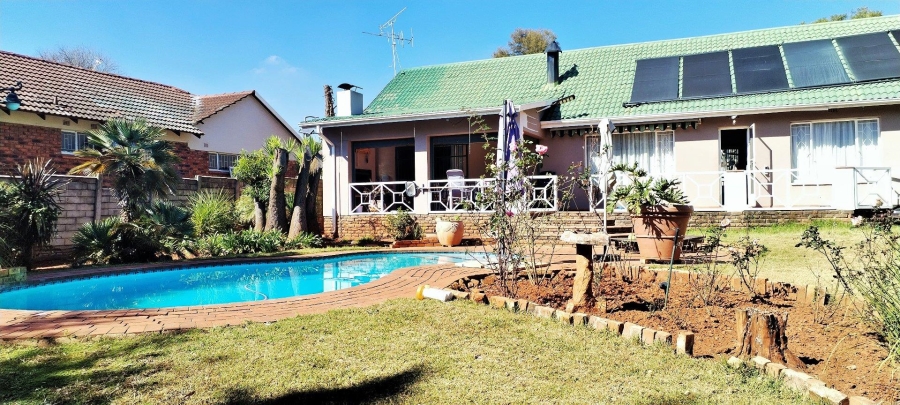 3 Bedroom Property for Sale in Rant En Dal Gauteng