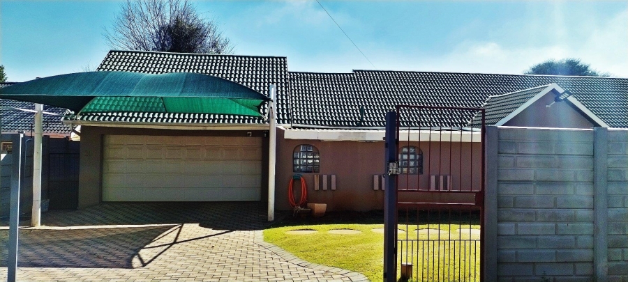 3 Bedroom Property for Sale in Rant En Dal Gauteng
