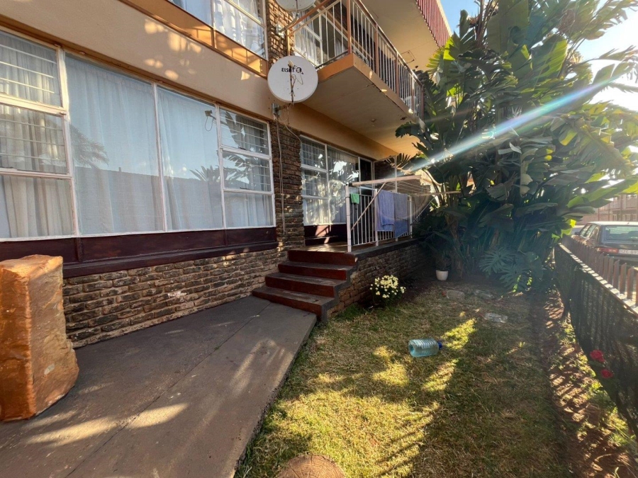 2 Bedroom Property for Sale in Wentworth Park Gauteng
