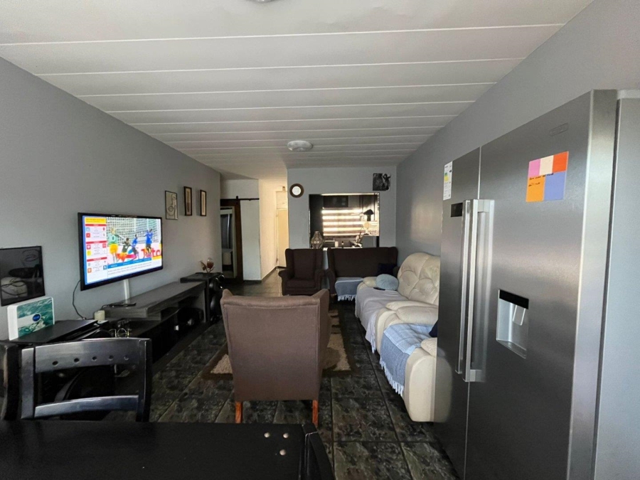 2 Bedroom Property for Sale in Wentworth Park Gauteng