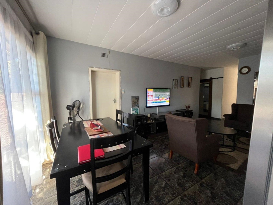 2 Bedroom Property for Sale in Wentworth Park Gauteng
