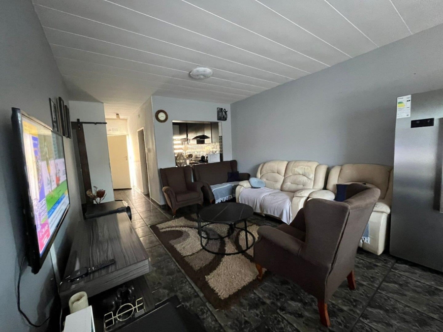 2 Bedroom Property for Sale in Wentworth Park Gauteng