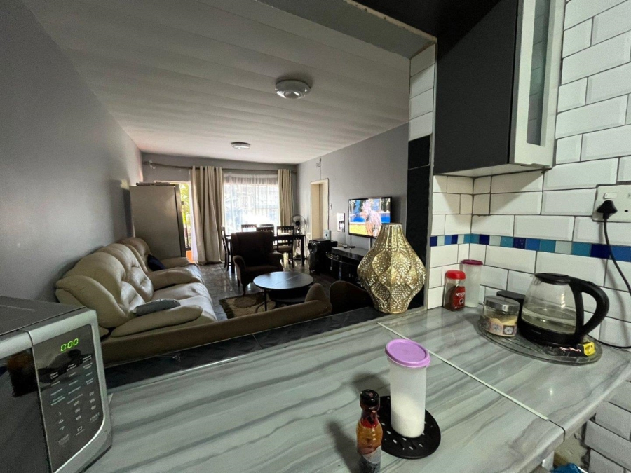 2 Bedroom Property for Sale in Wentworth Park Gauteng