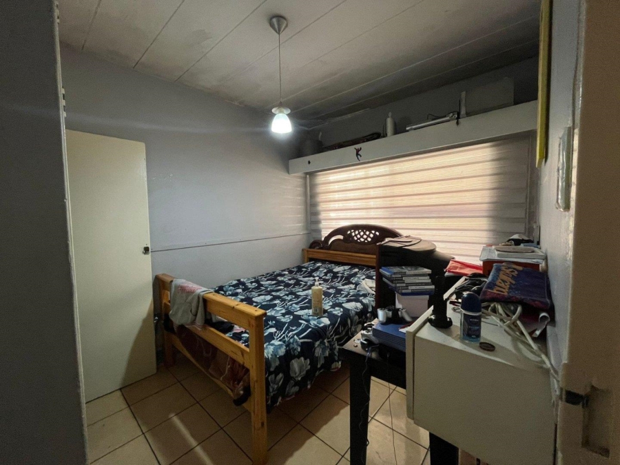 2 Bedroom Property for Sale in Wentworth Park Gauteng