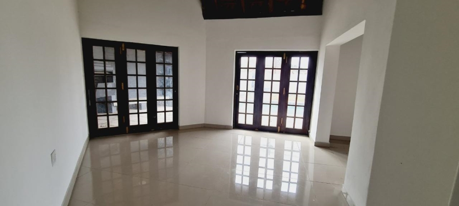 4 Bedroom Property for Sale in Eike Park Gauteng