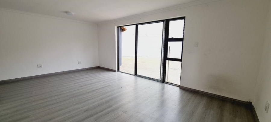4 Bedroom Property for Sale in Eike Park Gauteng
