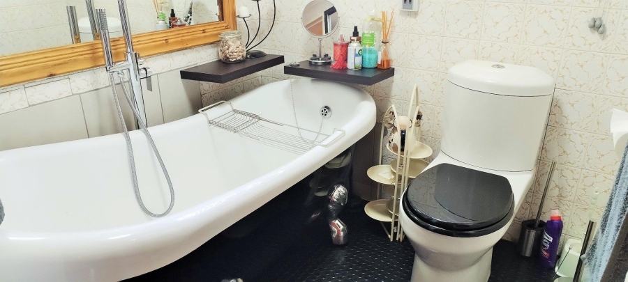 4 Bedroom Property for Sale in Rant En Dal Gauteng