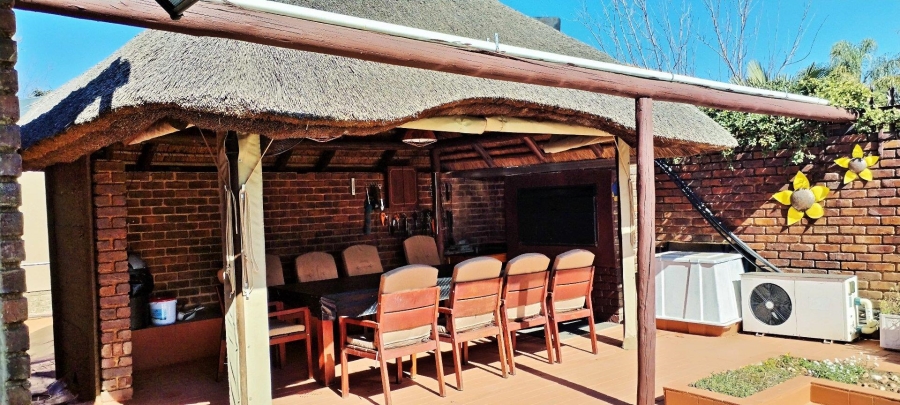 4 Bedroom Property for Sale in Rant En Dal Gauteng