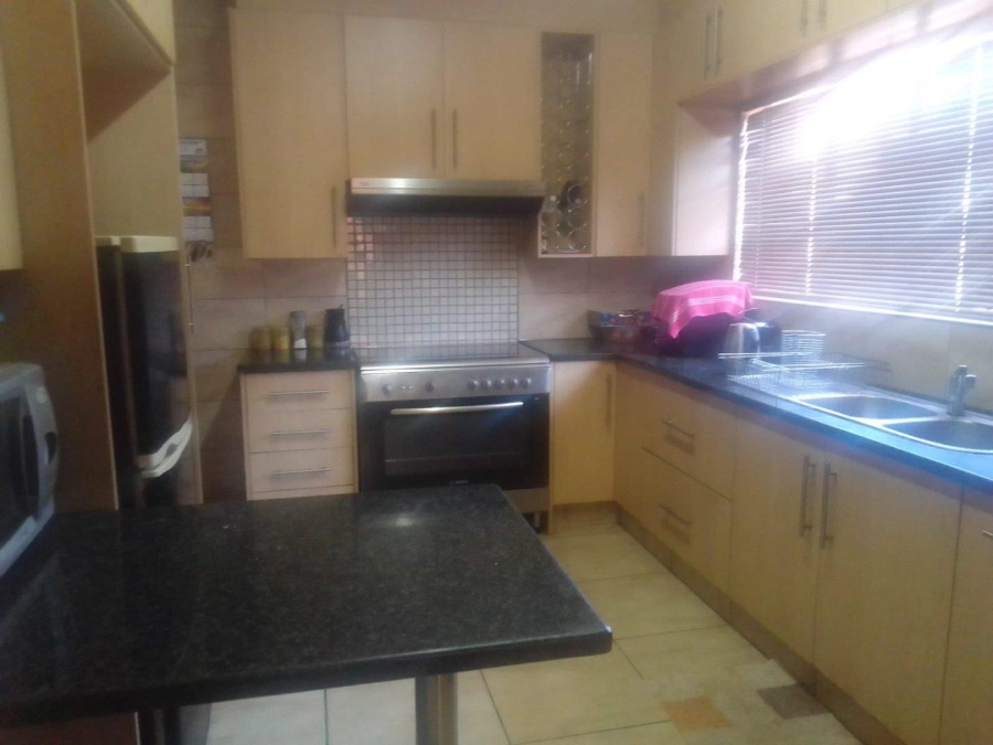 3 Bedroom Property for Sale in Wentworth Park Gauteng