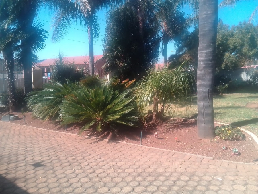3 Bedroom Property for Sale in Wentworth Park Gauteng