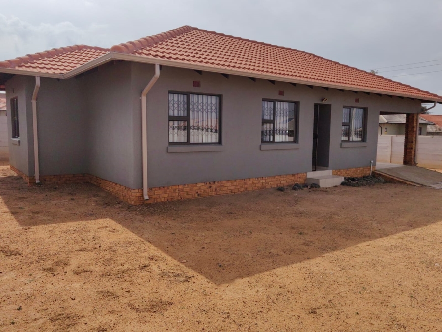 3 Bedroom Property for Sale in Azaadville Gardens Gauteng