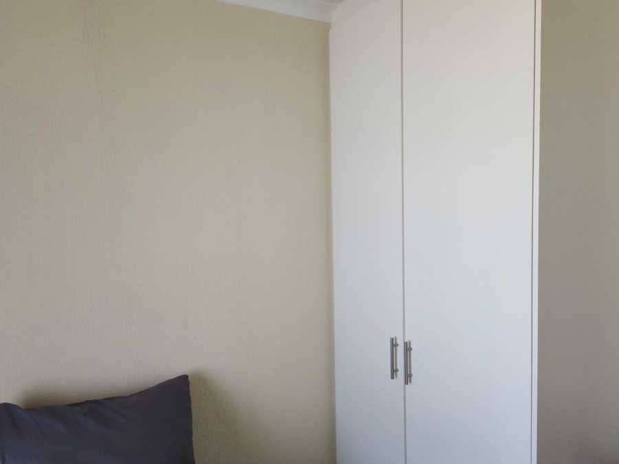 3 Bedroom Property for Sale in Azaadville Gardens Gauteng