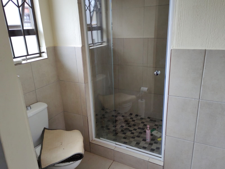 3 Bedroom Property for Sale in Azaadville Gardens Gauteng