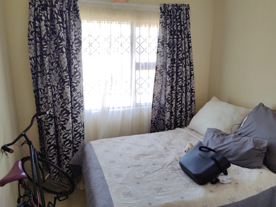 3 Bedroom Property for Sale in Azaadville Gardens Gauteng