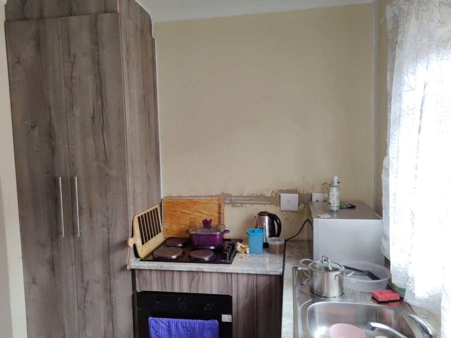 3 Bedroom Property for Sale in Azaadville Gardens Gauteng