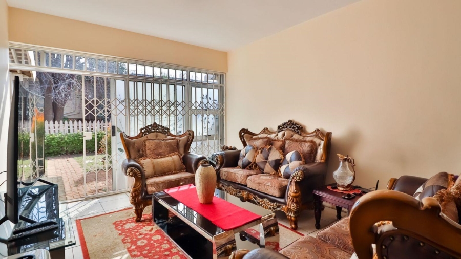 3 Bedroom Property for Sale in Highlands North Gauteng