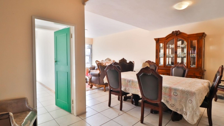 3 Bedroom Property for Sale in Highlands North Gauteng