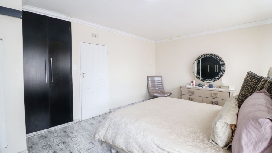 3 Bedroom Property for Sale in Highlands North Gauteng