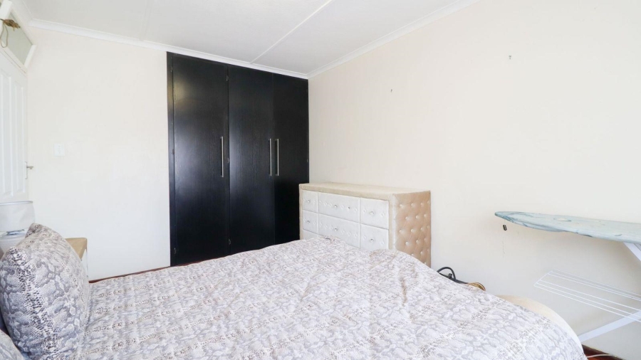 3 Bedroom Property for Sale in Highlands North Gauteng