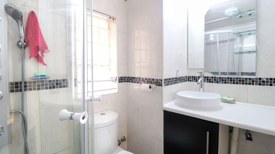 3 Bedroom Property for Sale in Highlands North Gauteng