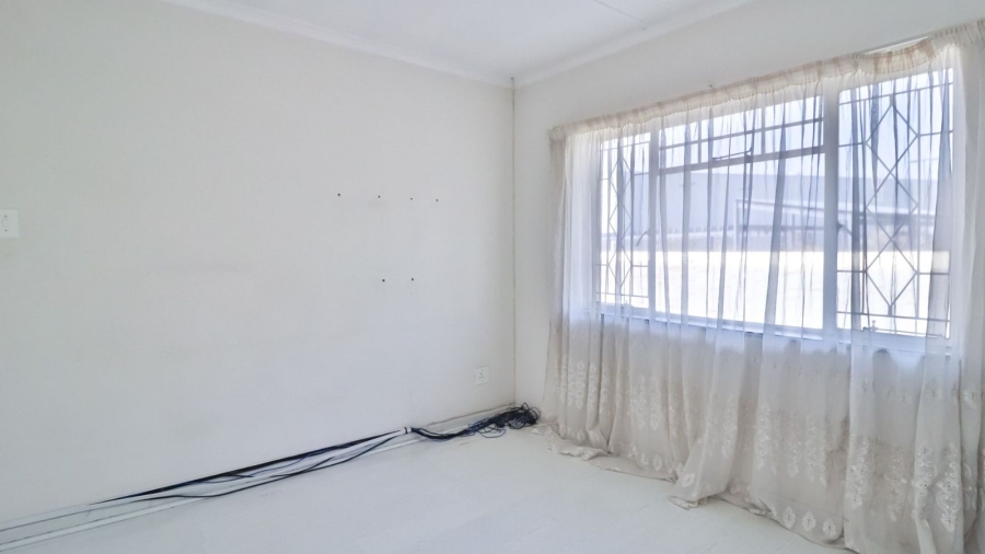 3 Bedroom Property for Sale in Highlands North Gauteng