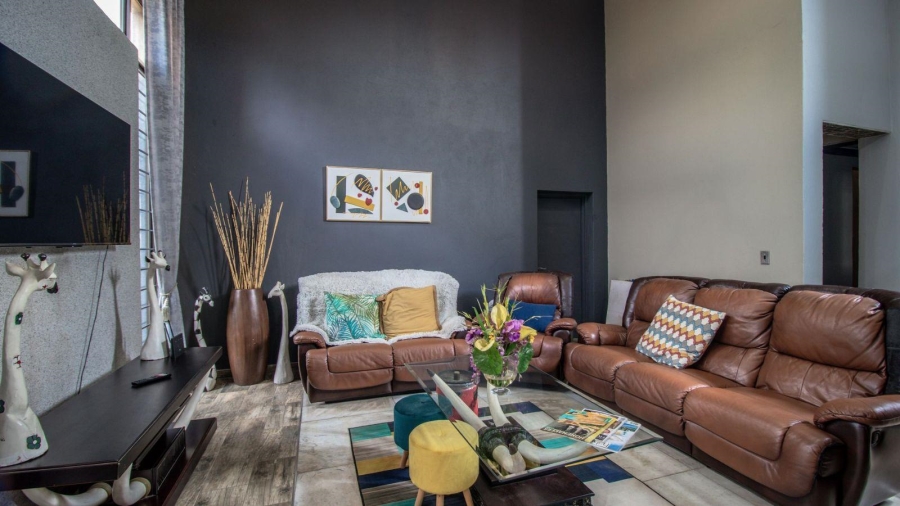 3 Bedroom Property for Sale in Denneoord Gauteng