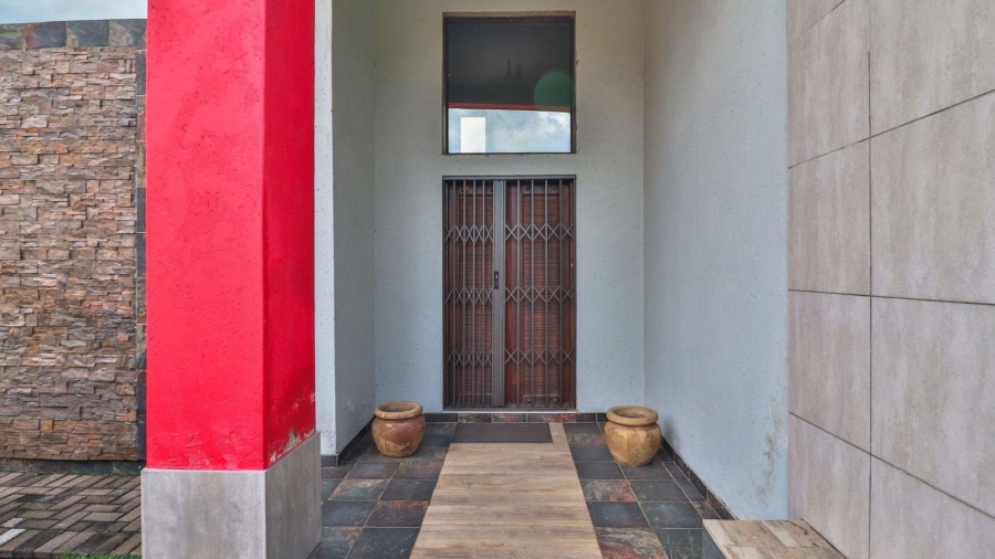 3 Bedroom Property for Sale in Denneoord Gauteng