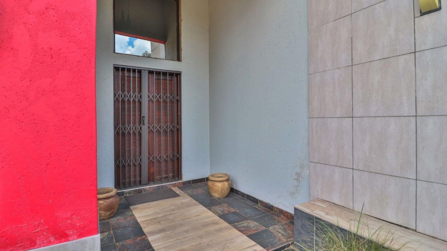 3 Bedroom Property for Sale in Denneoord Gauteng