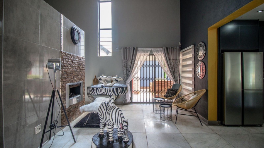 3 Bedroom Property for Sale in Denneoord Gauteng