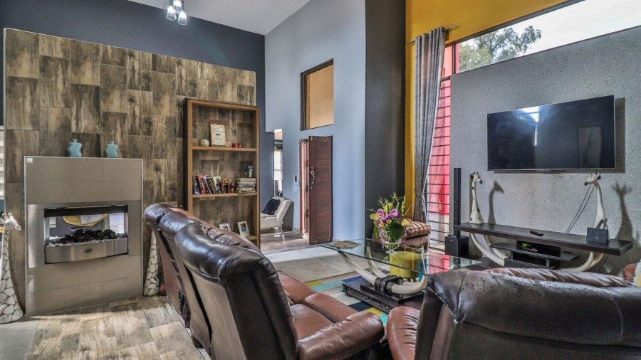 3 Bedroom Property for Sale in Denneoord Gauteng