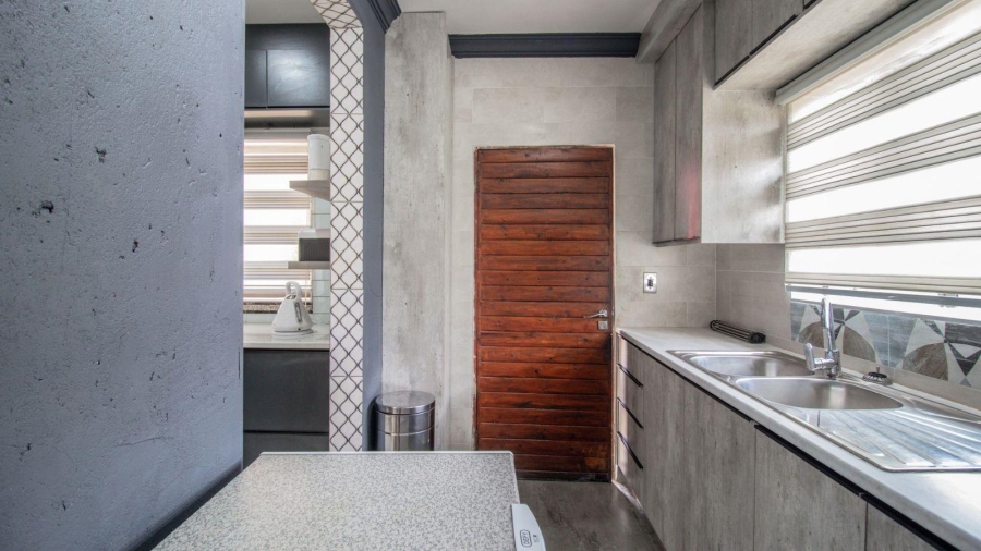 3 Bedroom Property for Sale in Denneoord Gauteng