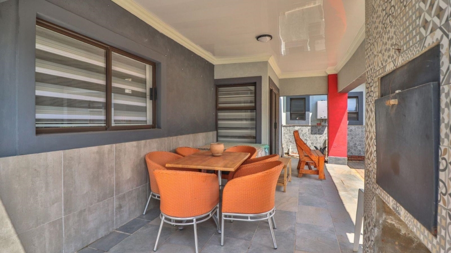 3 Bedroom Property for Sale in Denneoord Gauteng