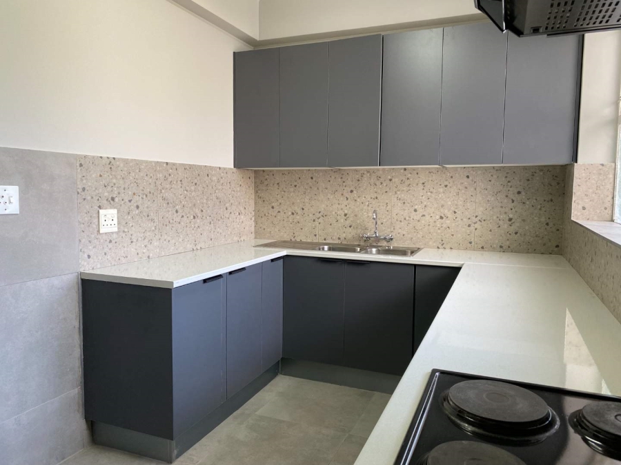 To Let 2 Bedroom Property for Rent in Illovo Gauteng