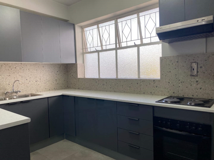 To Let 2 Bedroom Property for Rent in Illovo Gauteng