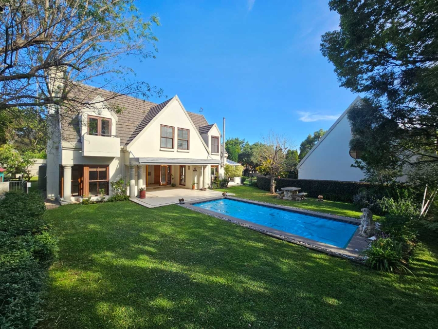 To Let 4 Bedroom Property for Rent in Bryanston Gauteng