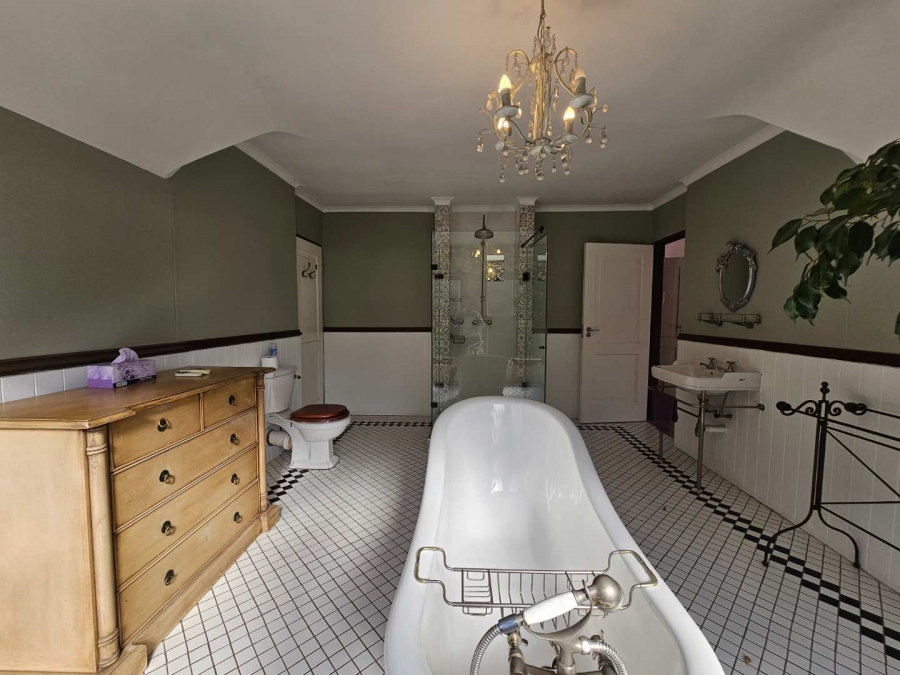 To Let 4 Bedroom Property for Rent in Bryanston Gauteng