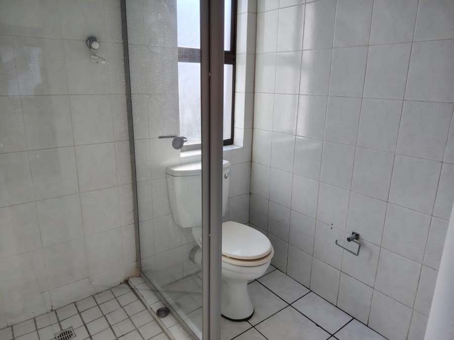 To Let 2 Bedroom Property for Rent in Lakefield Gauteng