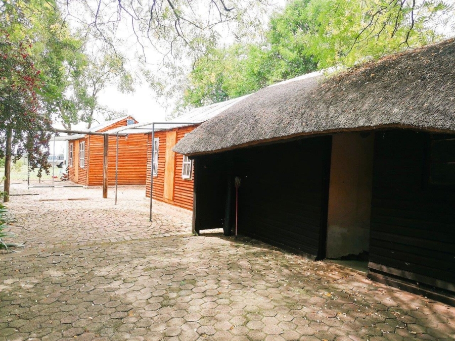 To Let 3 Bedroom Property for Rent in Blue Saddle Ranches Gauteng