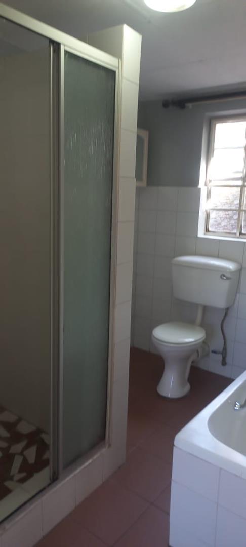 To Let 1 Bedroom Property for Rent in Mondeor Gauteng