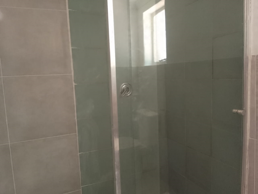 To Let 1 Bedroom Property for Rent in Mondeor Gauteng