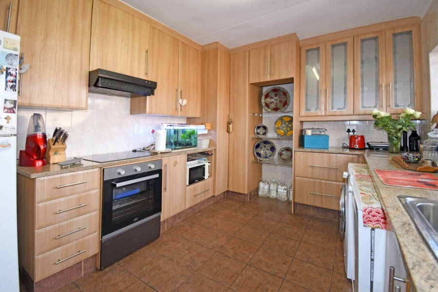 2 Bedroom Property for Sale in Klopperpark Gauteng