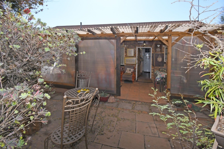 2 Bedroom Property for Sale in Klopperpark Gauteng