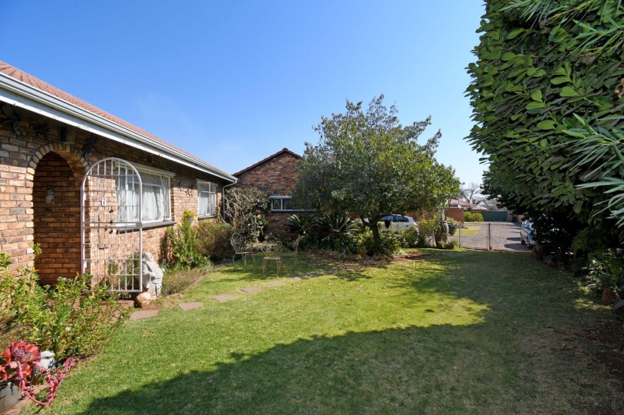 2 Bedroom Property for Sale in Klopperpark Gauteng