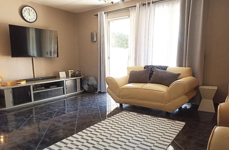 2 Bedroom Property for Sale in Lyndhurst Gauteng