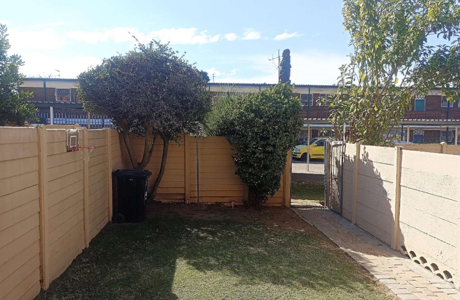 2 Bedroom Property for Sale in Lyndhurst Gauteng